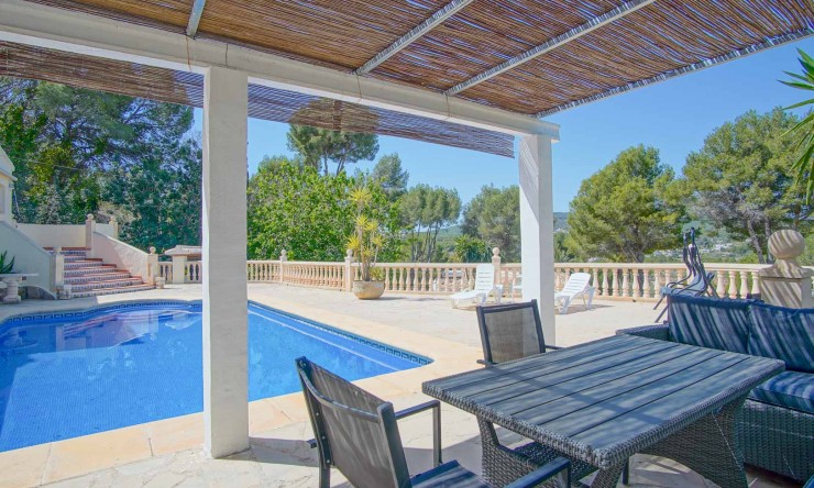 Resale - Villa -
Jávea - Rafalet