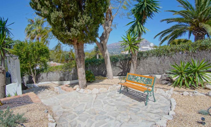 Resale - Villa -
Jávea - Rafalet