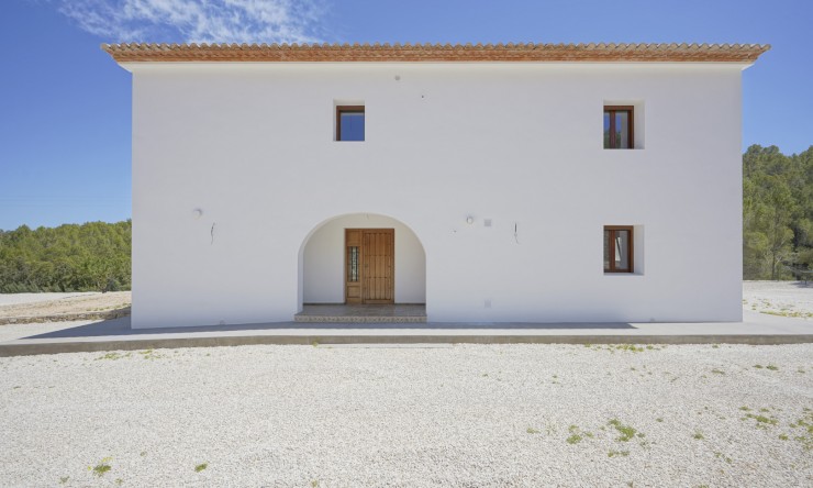 Resale - Villa -
Benissa - Partida Lleus