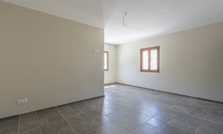 Resale - Villa -
Benissa - Partida Lleus