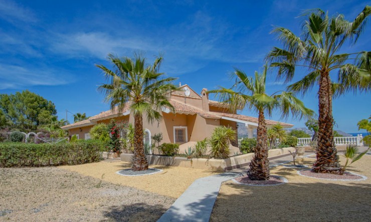 Resale - Villa -
La Nucía - Sierra Verde