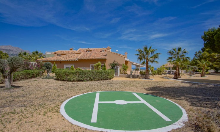 Resale - Villa -
La Nucía - Sierra Verde