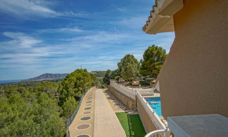 Resale - Villa -
La Nucía - Sierra Verde