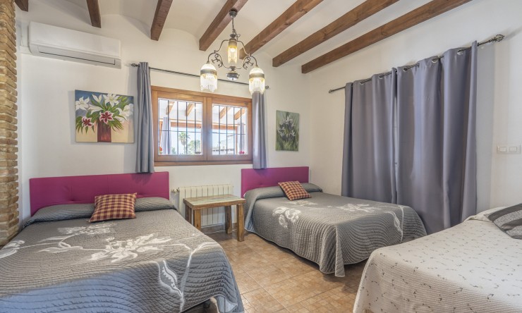 Reventa - Villa -
Teulada - La Fustera