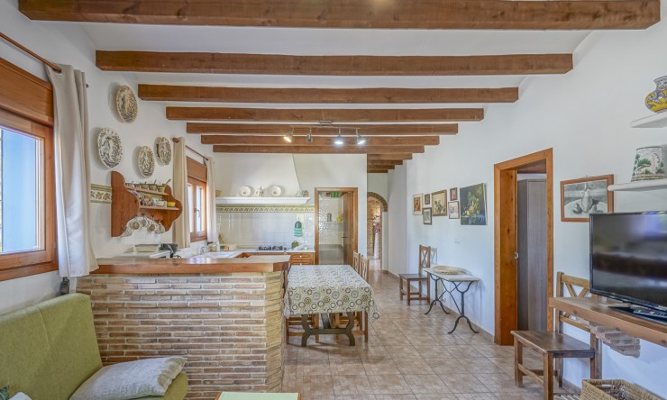 Resale - Villa -
Teulada - La Fustera