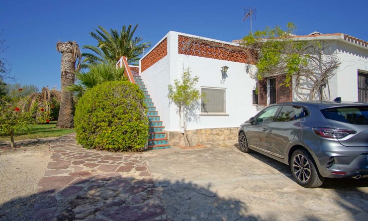 Resale - Villa -
Denia - Santa Paula