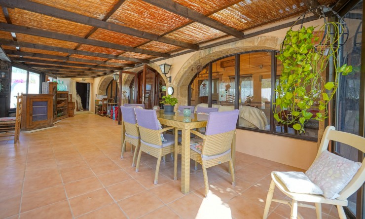 Resale - Villa -
Jávea - Tarraula