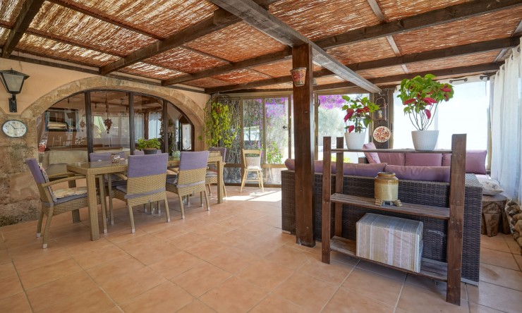 Resale - Villa -
Jávea - Tarraula