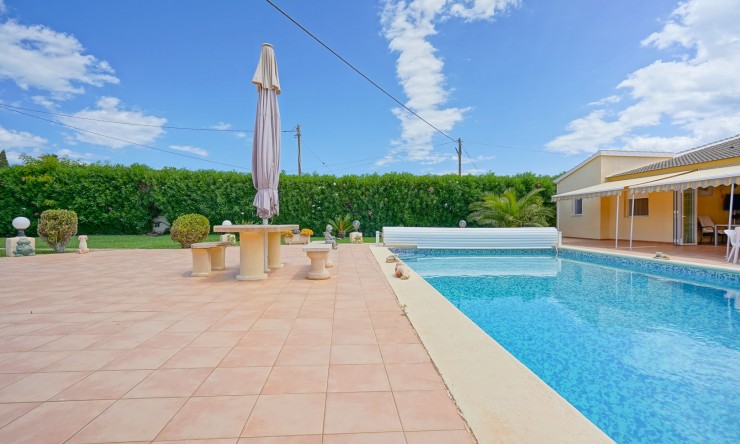 Resale - Villa -
Els Poblets - Center