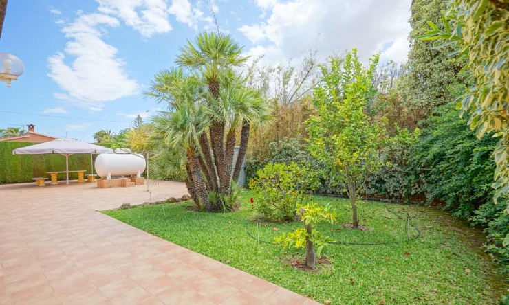 Resale - Villa -
Els Poblets - Center