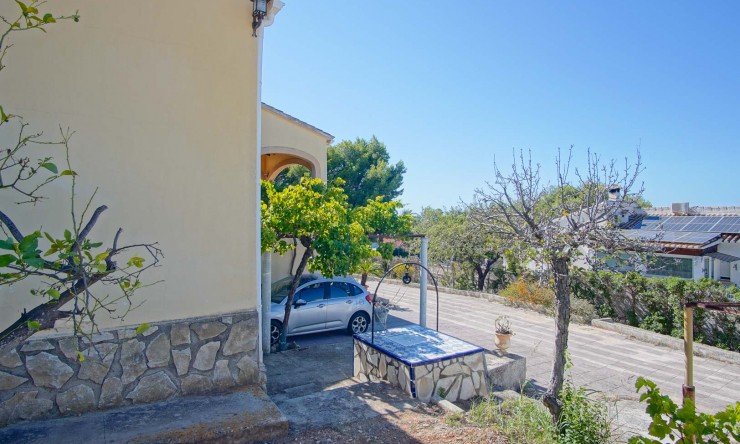 Resale - Villa -
Denia - Campusos