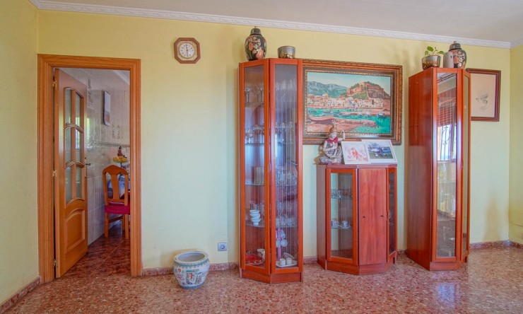 Resale - Villa -
Denia - Campusos