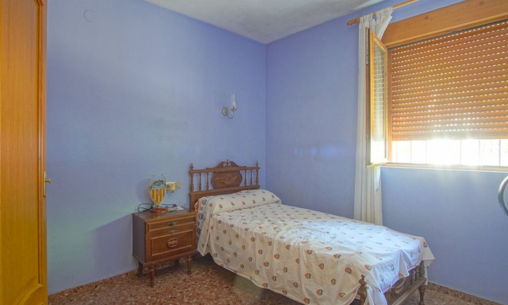 Resale - Villa -
Denia - Campusos