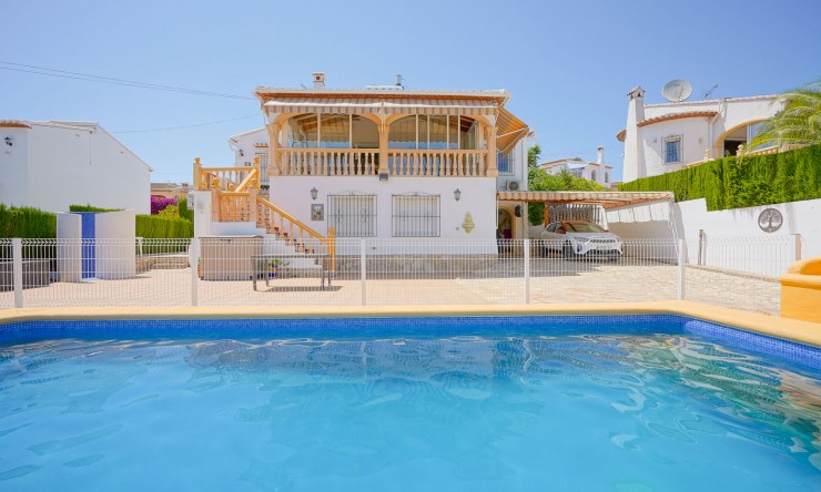 Resale - Villa -
Benitachell - Les Fonts