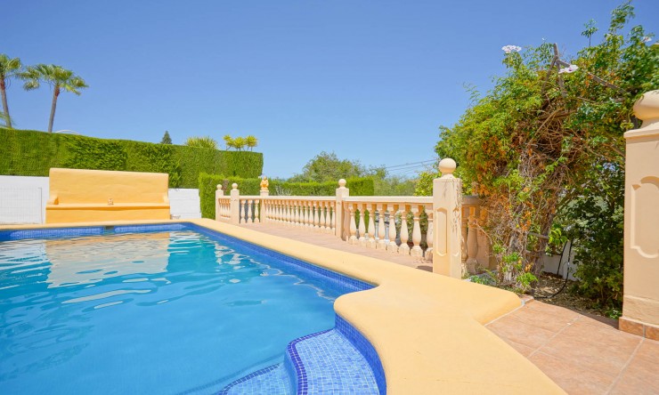 Resale - Villa -
Benitachell - Les Fonts