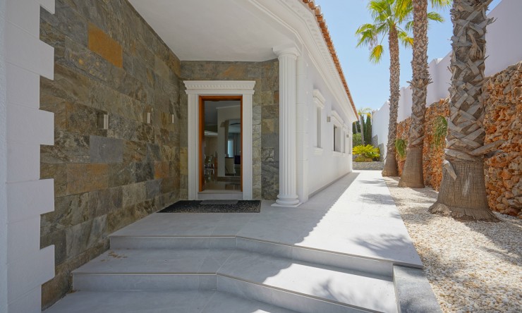 Revente - Villa -
Benissa - Fustera