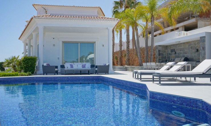 Resale - Villa -
Benissa - Fustera