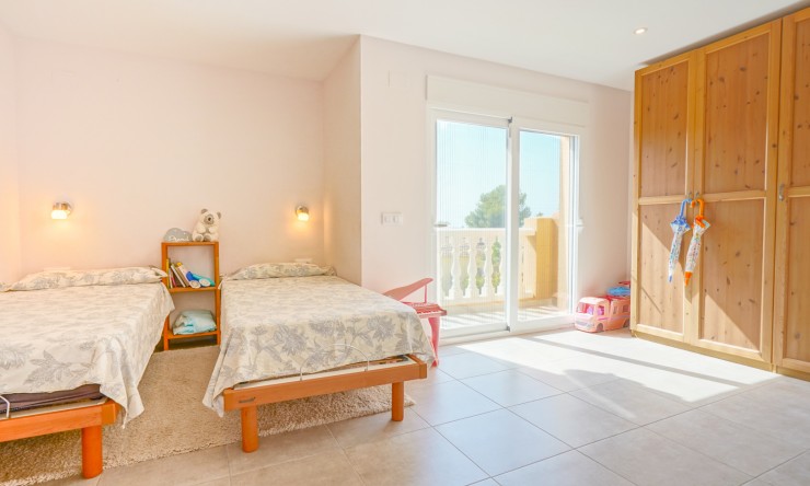 Resale - Villa -
Calpe - Partida Calalga