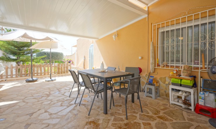 Wiederverkauf - Villa -
Calpe - Partida Calalga