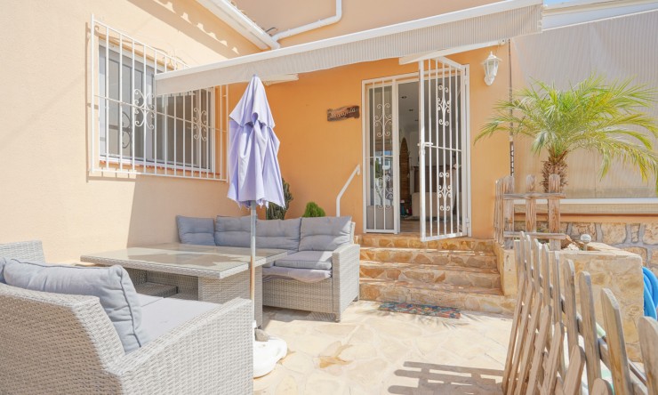 Wiederverkauf - Villa -
Calpe - Partida Calalga