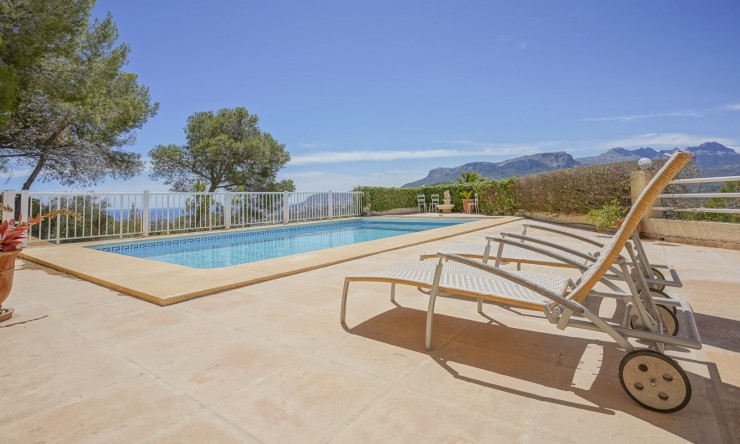 Wiederverkauf - Villa -
Calpe - La Empedrola