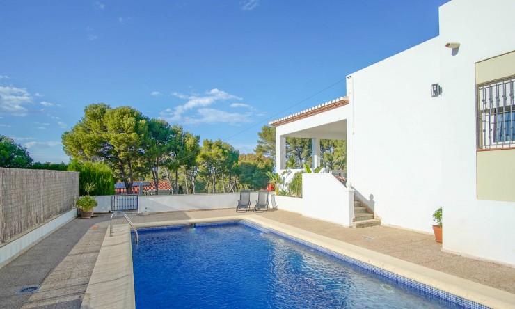 Resale - Villa -
Denia - Las Rotas