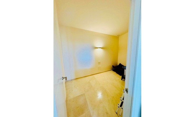 Revente - Appartement -
Finestrat