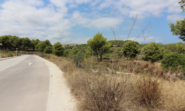 Herverkoop - Plot -
Moraira - Benimeit