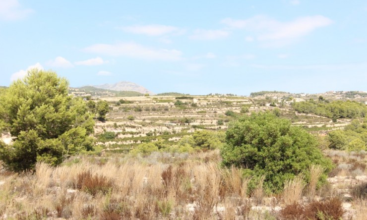 Herverkoop - Plot -
Moraira - Benimeit