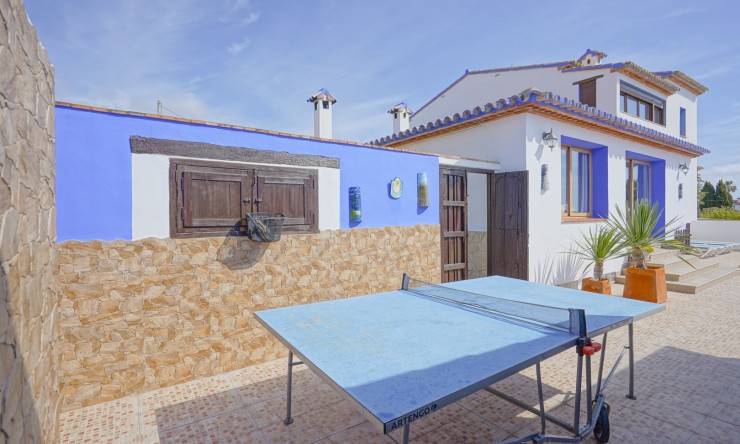 Resale - Villa -
Teulada - La Fustera