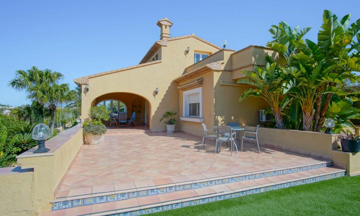 Resale - Villa -
Benissa - Fustera