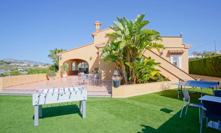 Resale - Villa -
Benissa - Fustera