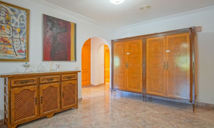 Resale - Villa -
Benissa - Fustera