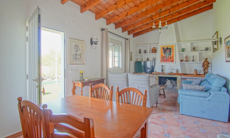 Resale - Villa -
Benissa - Fustera