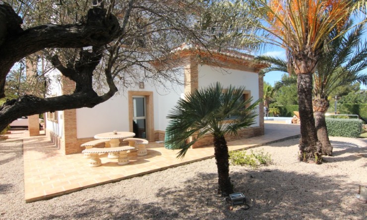 Resale - Villa -
Jávea - Puerta Fenicia