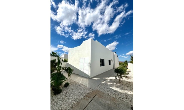 Nowe budownictwo - Willa -
Benijofar