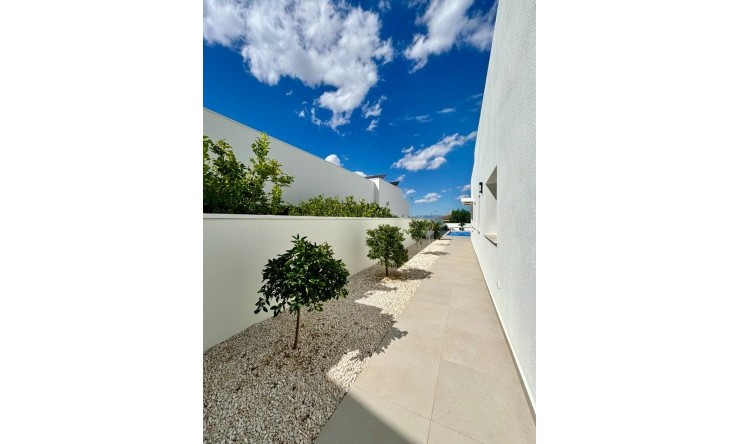 Nowe budownictwo - Willa -
Benijofar