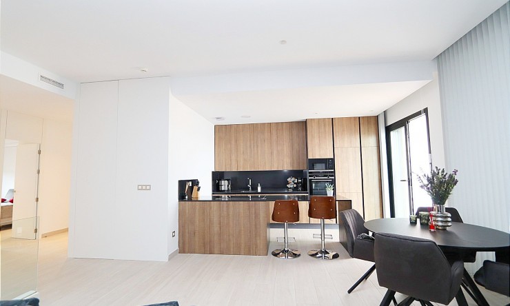 Herverkoop - Villa -
Finestrat