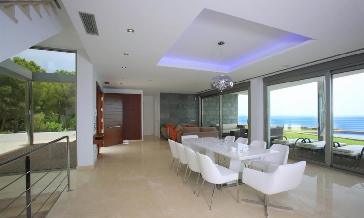 Resale - Villa -
Altea