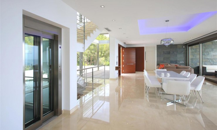 Resale - Villa -
Altea