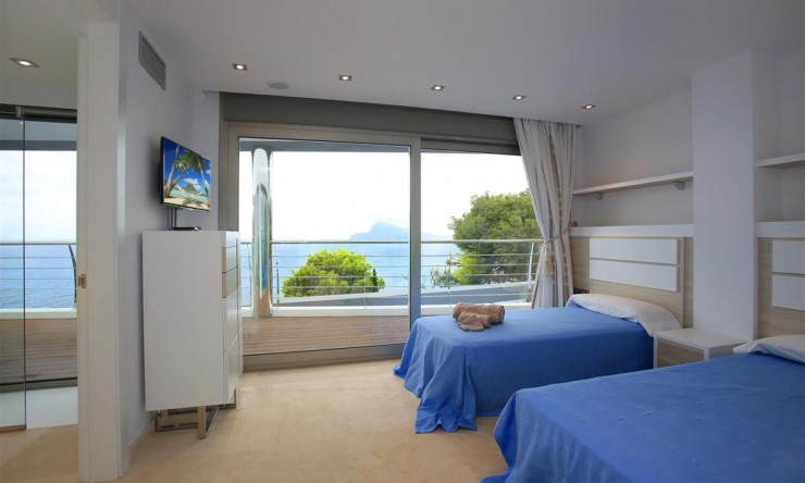 Resale - Villa -
Altea