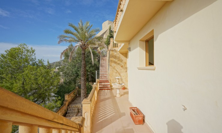 Resale - Villa -
Jávea - La Corona