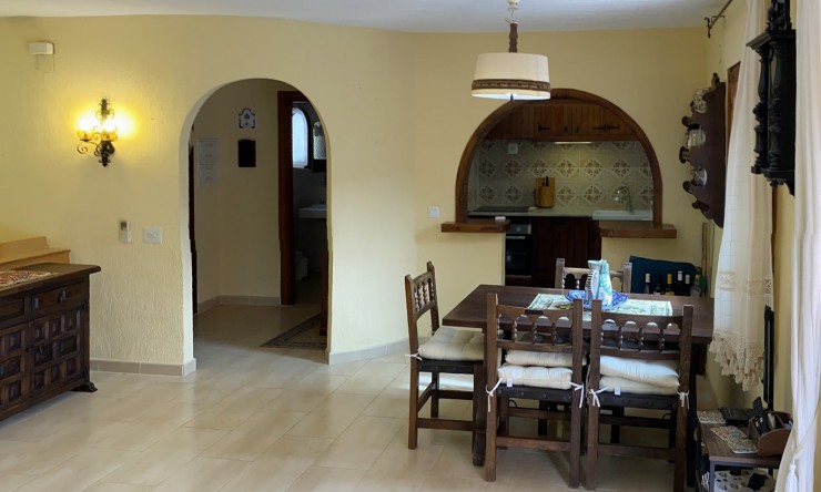 Resale - Villa -
Jávea - Portichol