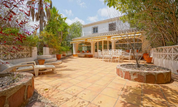Revente - Villa -
Jávea - Tarraula