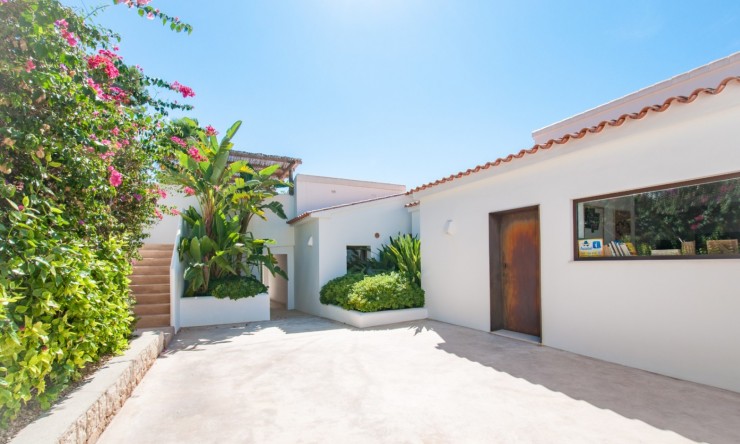 Herverkoop - Villa -
Moraira