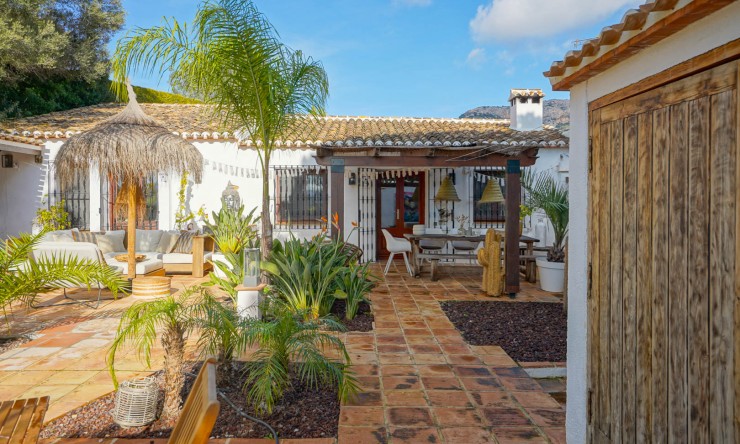 Resale - Villa -
Jávea - Jesús Pobre