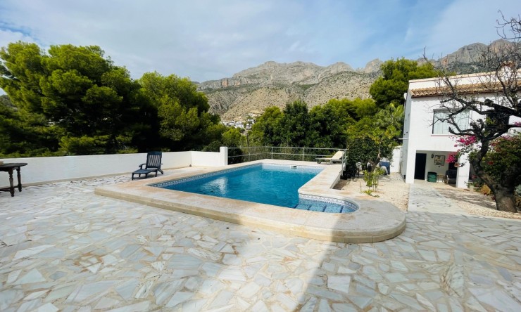 Resale - Villa -
Altea la Vella - Altea