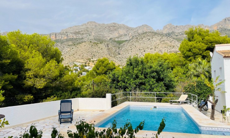 Resale - Villa -
Altea la Vella - Altea