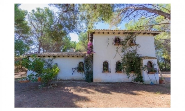 Resale - Villa -
Altea la Vella - Altea