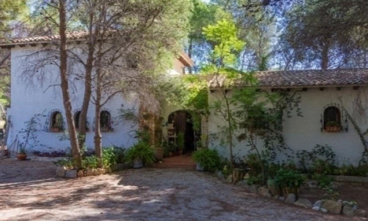 Resale - Villa -
Altea la Vella - Altea